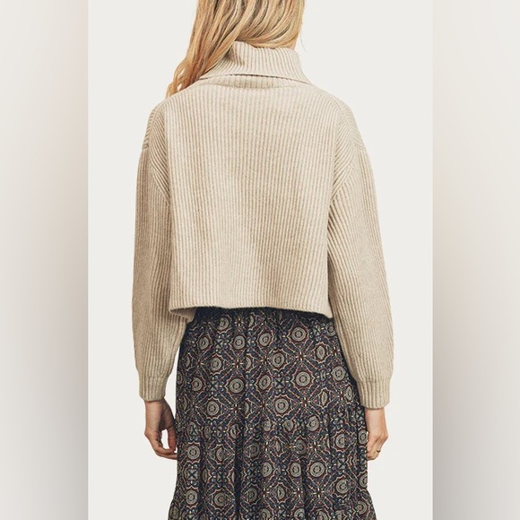 DRESS FORUM Ribbed Cream Turtleneck Sweater SIZE S - Picture 2 of 13